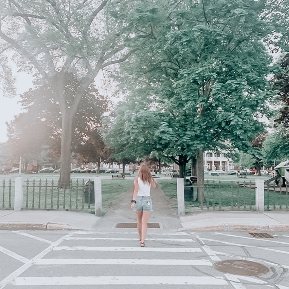 Meet the Seller - Hi, I'm Kym! - Picture 7 of 14